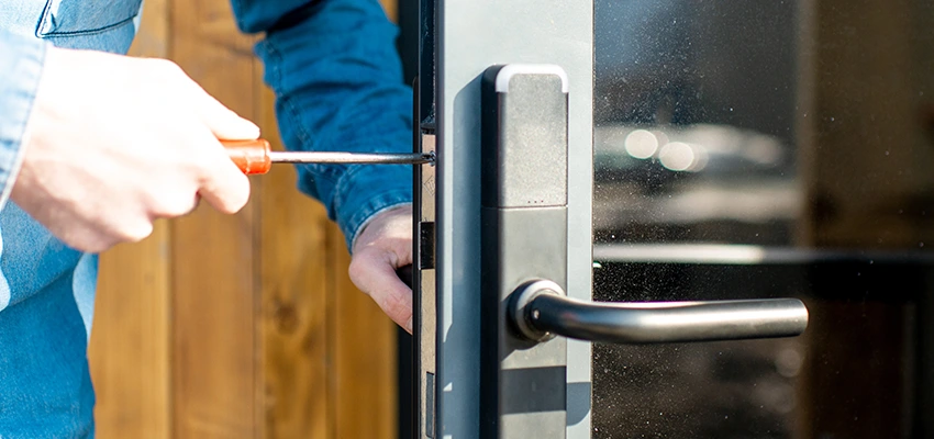 Aluminium Door Lock Replacement in Lakewood, California