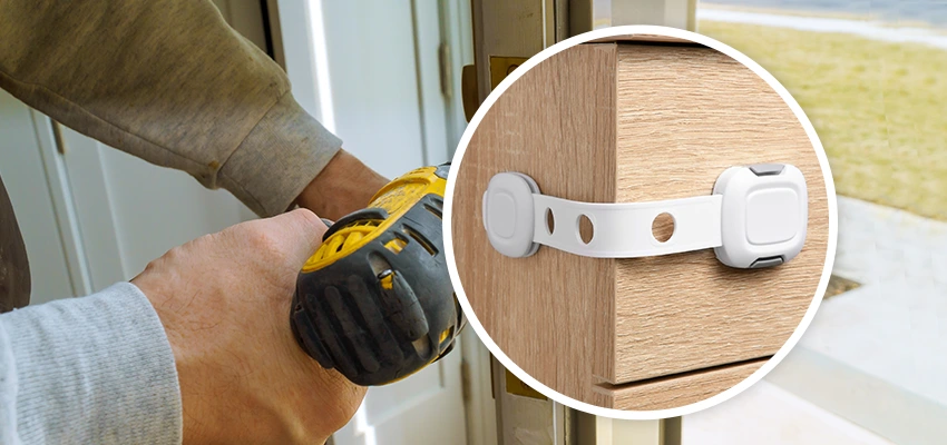 Childproof Sliding Door Locks in Lakewood, CA